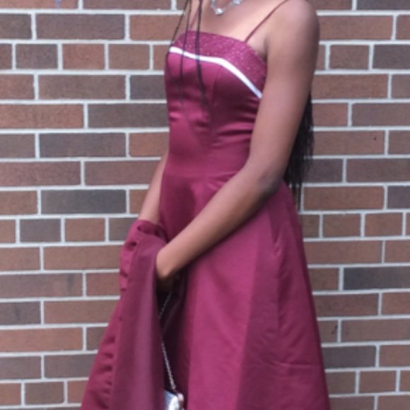 Long Red Dress - Picture 5 of 7